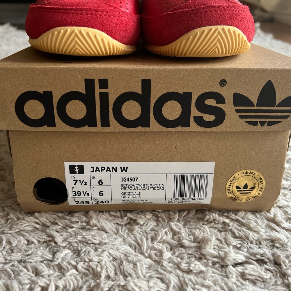 Adidas Japan red sneakers (size W7.5) - Picture 3 of 6